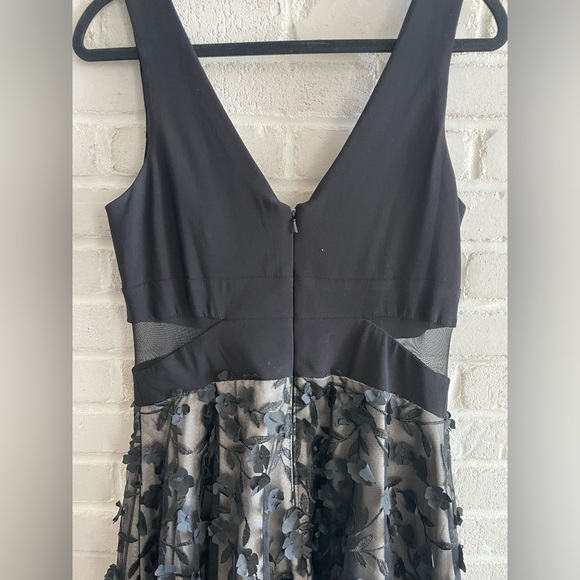 XSCAPE A-Line Black Dress with Floral Detailing, Size 8. - Picture 7 of 9